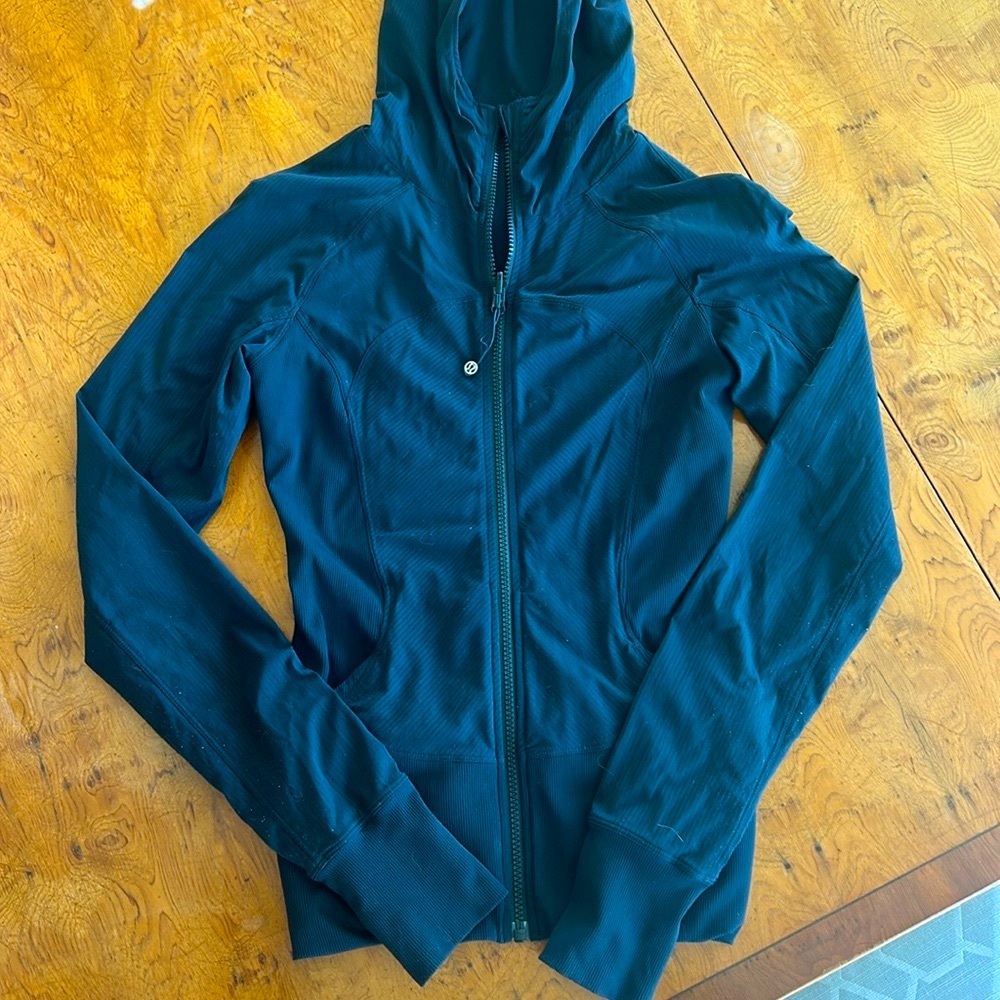 Lululemon Black Zip-Up Jacket